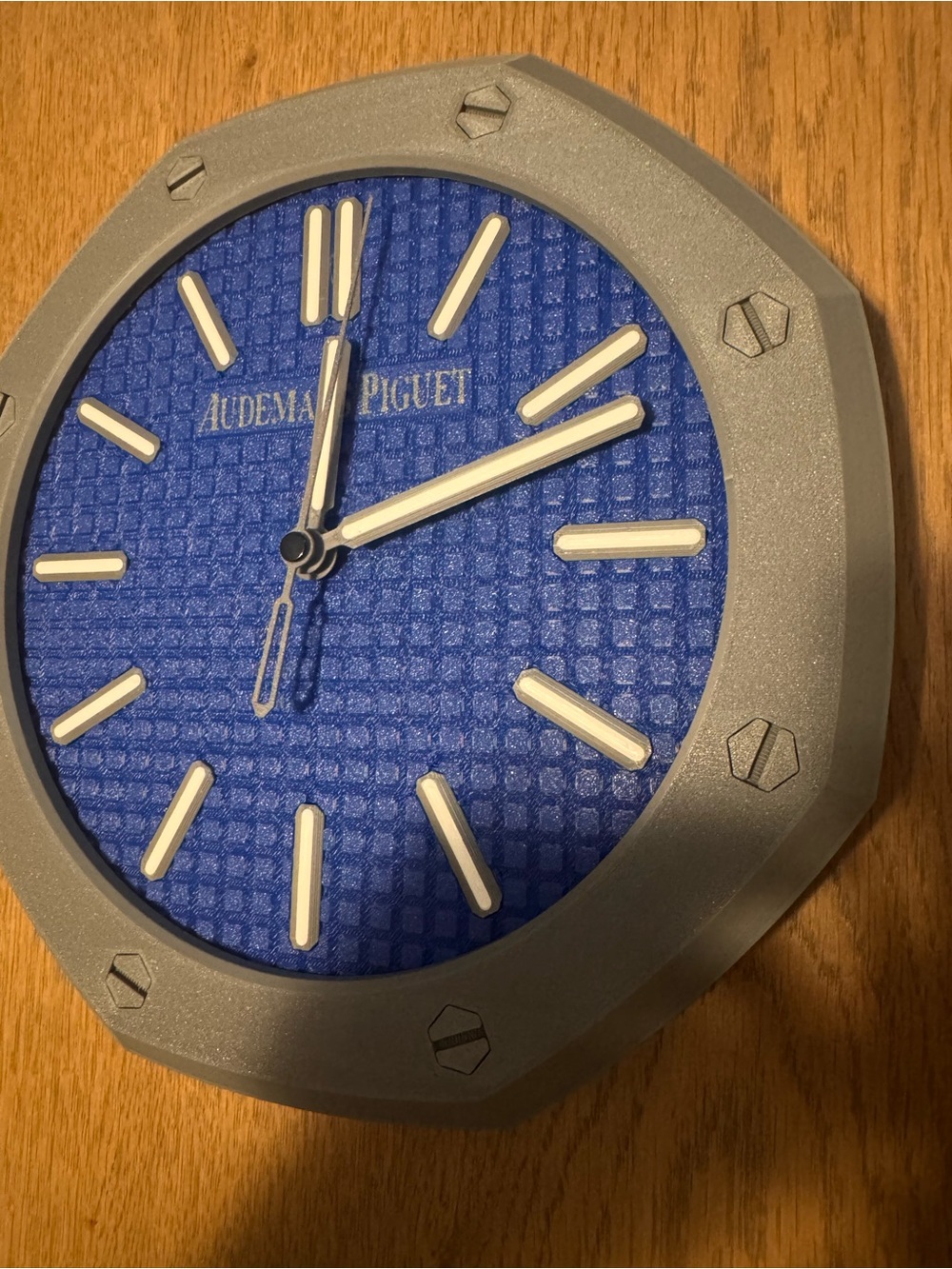 Wall‎ Clock - Picture 4 of 4